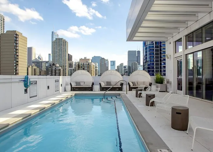 Apartment River N 1br W Gym Pool Nr L Stop Chi-361