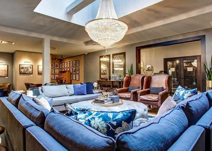 River N 1br W Gym Pool Nr L Stop Chi-361